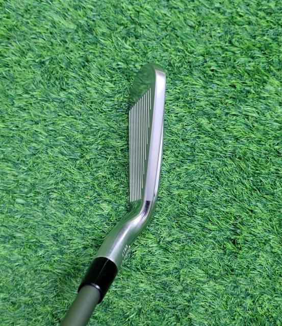 セミラージサイズの軟鉄鍛造アイアン】222CB+【BRIDGESTONE GOLF